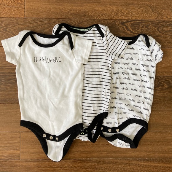 3 pack onesies - Picture 1 of 1